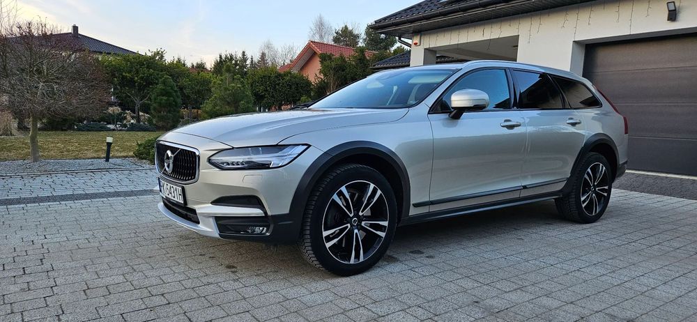 Volvo V90 Cross Country Volvo V90cc Pro, Serwis. w ASO, Webasto, Hak, Masaże, Bowers&Wilkins