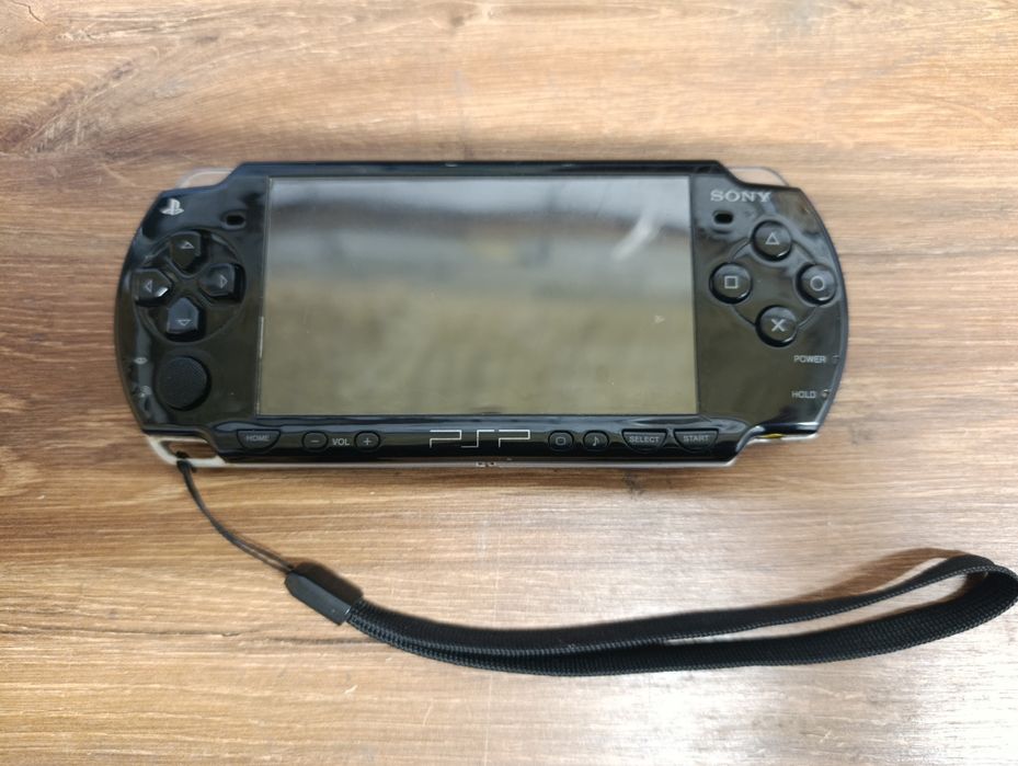Приставка Sony PSP 2000 4 ГБ
