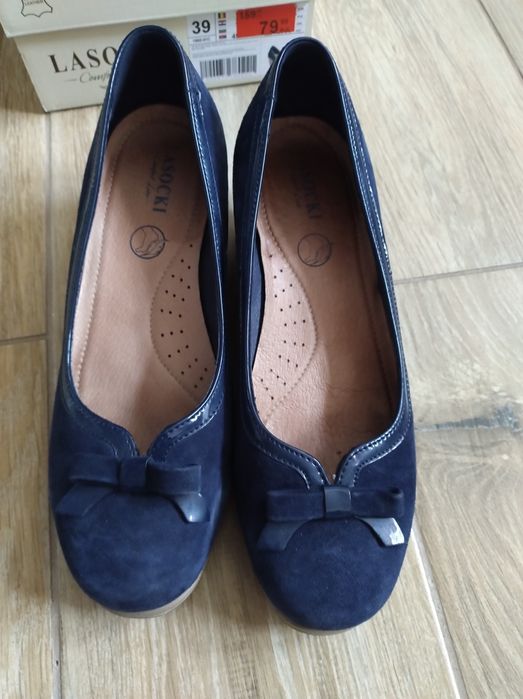Półbuty na koturnie Lasocki