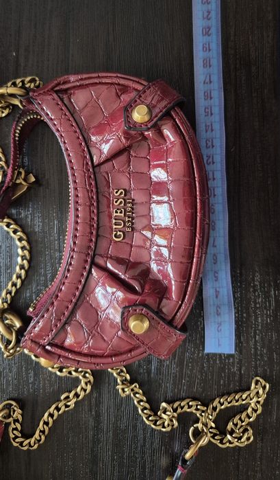 Мініатюрна сумочка Guess
