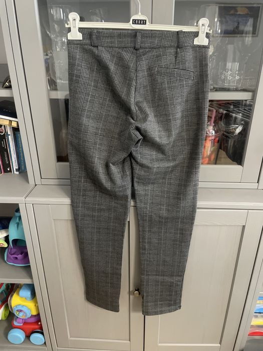 Spodnie damskie w kratkę eleganckie