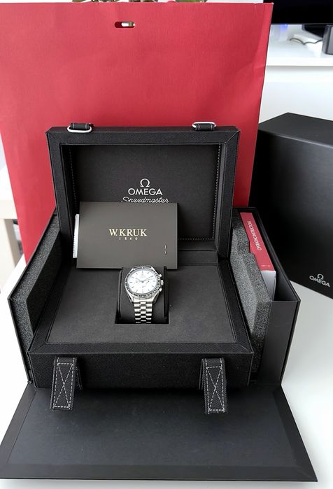 Omega Speedmaster Moonwatch