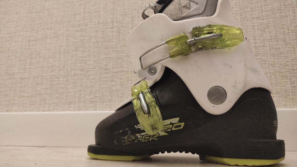 Buty narciarskie 33 Fischer