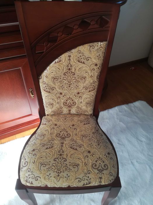 Ekskluzywny zestaw mebli AFRODYTA stół, krzesła, witryna PIĘKNY