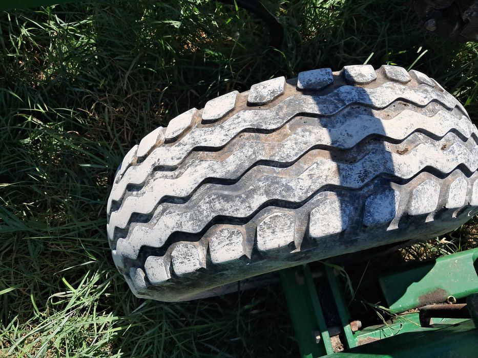 Продам культиватор Great Plains 8308