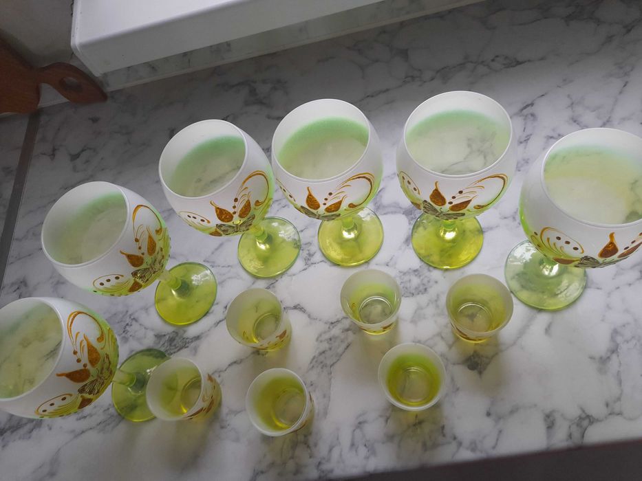 Набор фужеры и стопки.,