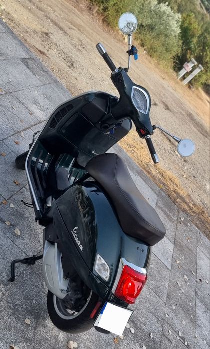 Vespa 300  GTS Touring