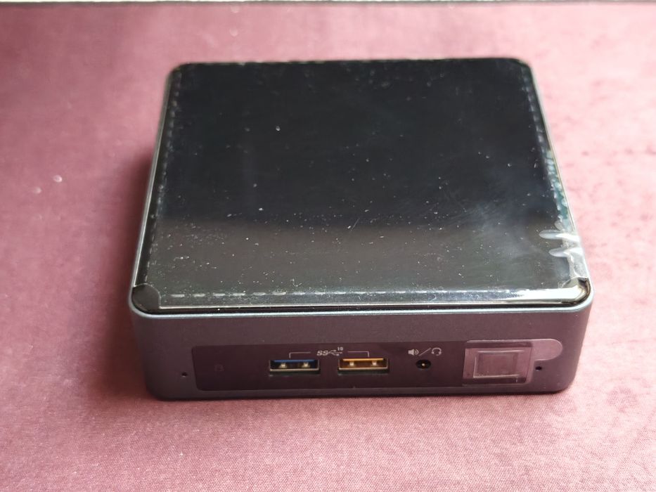 Komputer intel NUC i5-8259U 16GB/512GB Windows 11
