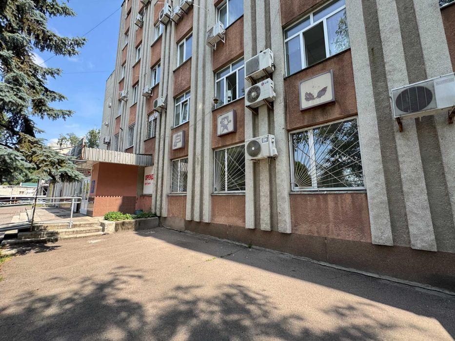 Приміщення під офіс в центрі по вул. Благовісна