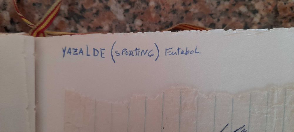 Autógrafo de YAZALDE