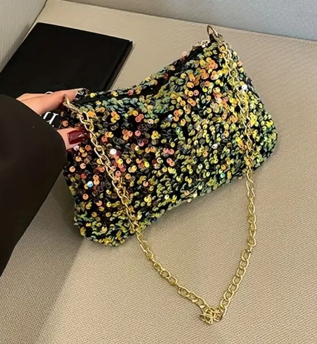 Złota torebka cekiny nowa