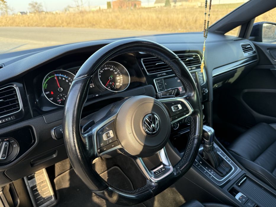 VW Golf VII GTE 1.4 TSI Plug-in Hybrid