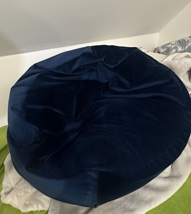 Grantowa pufa z kulkami