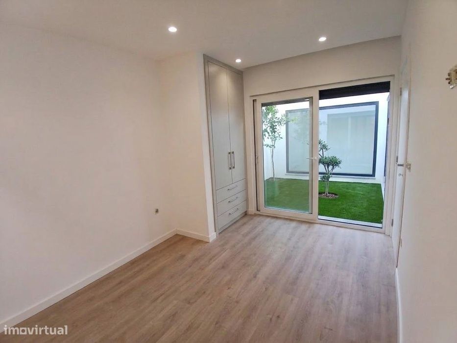 RESERVADA- Moradia T3 com jardim e acessibilidade