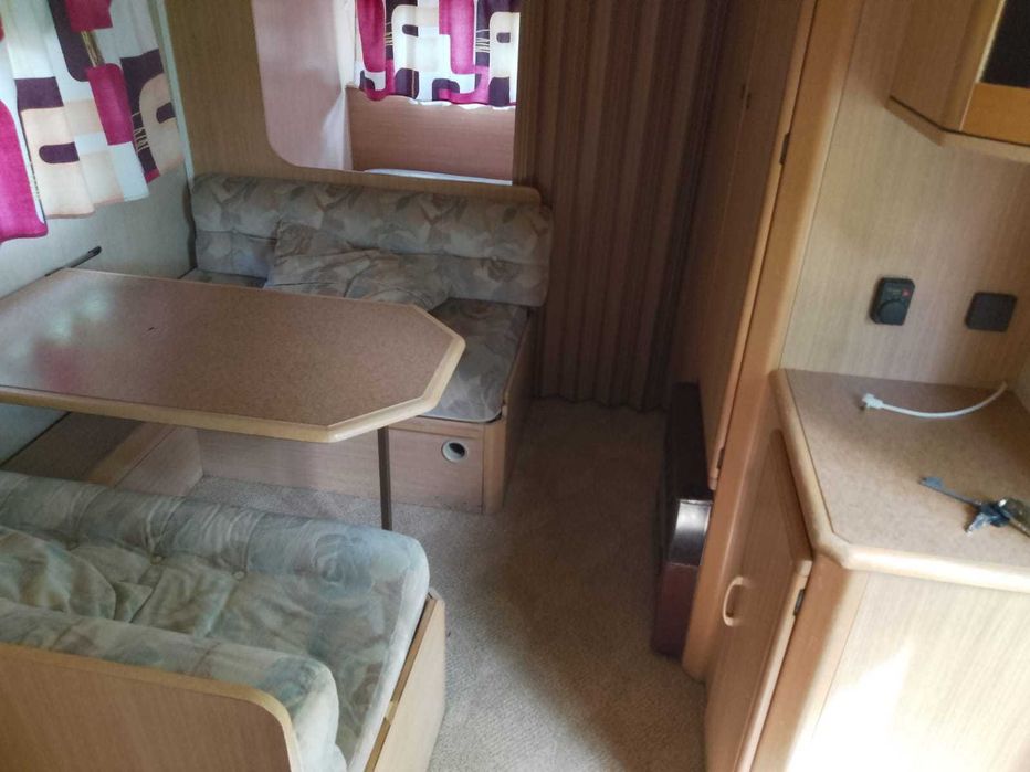 Caravana ADRIA grande modelo de 1992 em bom estado com documentos