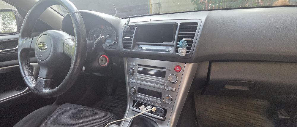 Subaru legacy 2003r benzyna ,121 W