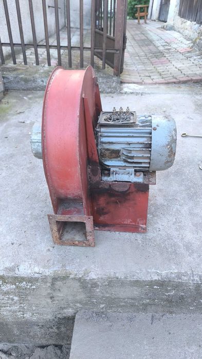Silnik elektryczny z turbiną - 0,8 kW - używany, sprawny