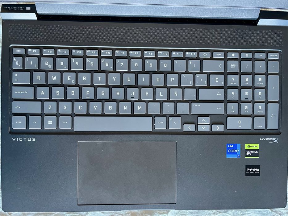 Portátil Gaming HP Victus 16-r1000ns Intel i7/16GB/1TB/RTX4060/16,1’’