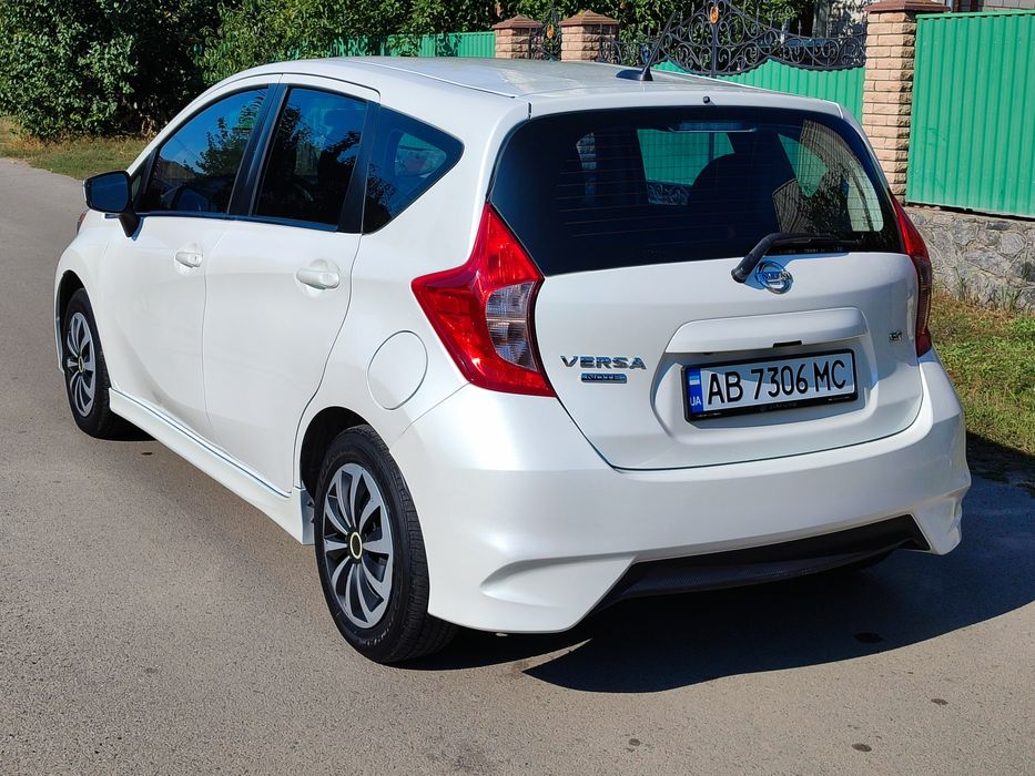 Продам Nissan Note Versa 1.6 газ/бенз