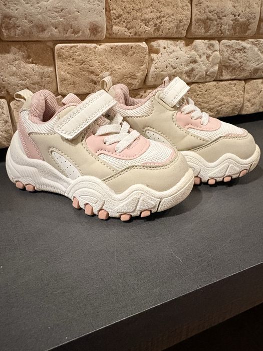 Кроссовки   детские 23 размер, 13,5 см