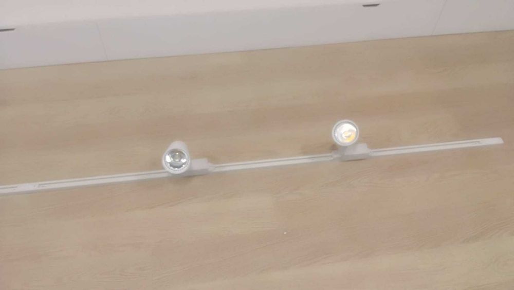 ´Calha com 4 focos LED 30W 3000K
