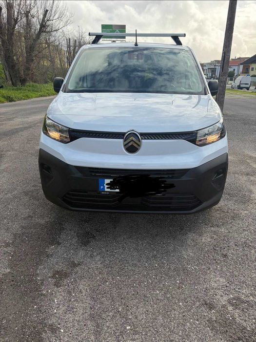 Citroen Berlingo 11/2024 25.000km C/fechadura de segurança