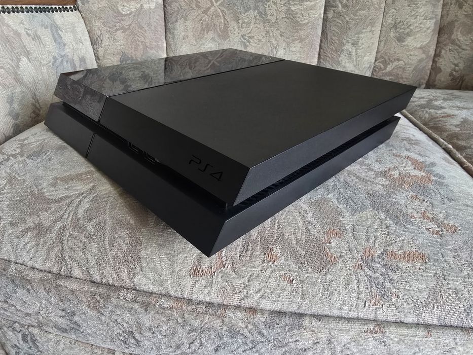 Konsola Sony PlayStation PS4. Zadbana. 500GB. Plomby Oryginalne .