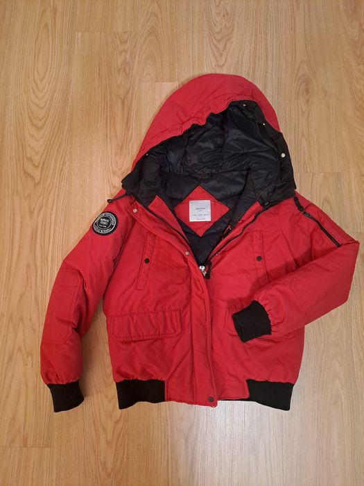 Blusão acolchoado com capuz