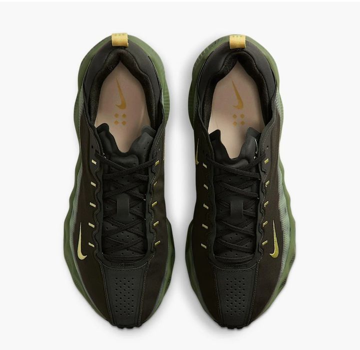 Нові кросівки Nike Ava Rover