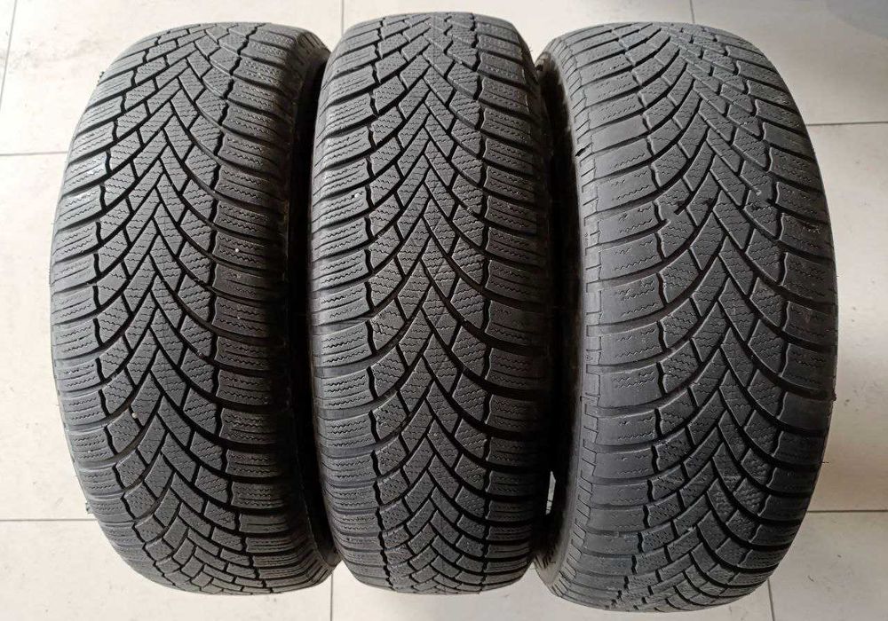 Пара шин 185/60R15 84T Bridgestone Blizzak LM005