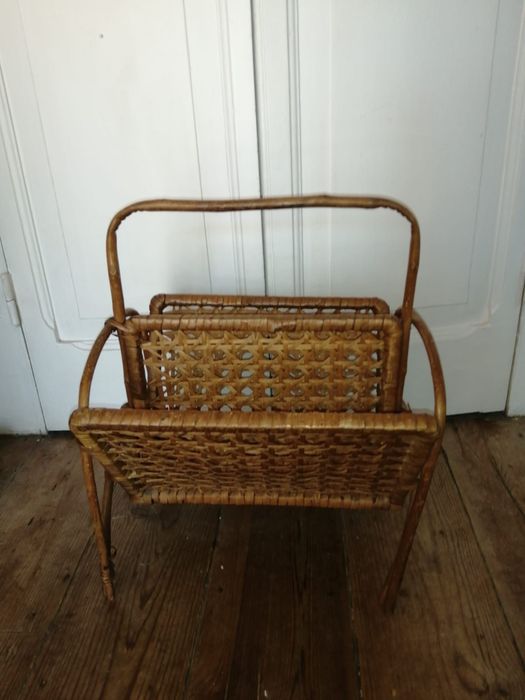 Porta-revistas em verga