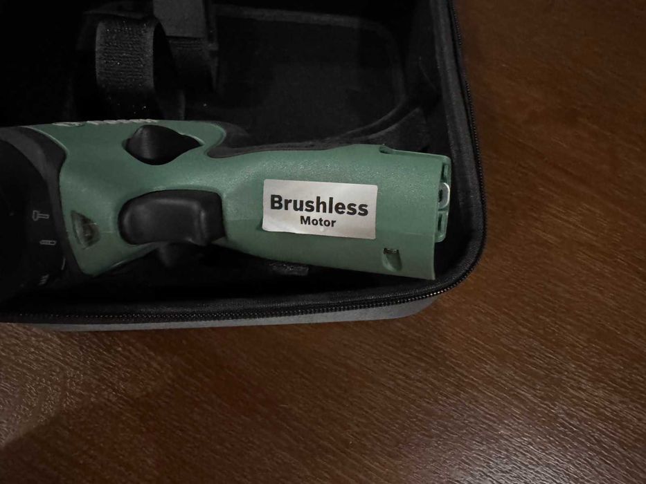 Шуруповерт Bosch EasyImpact 12 без АКБ  безщітковий