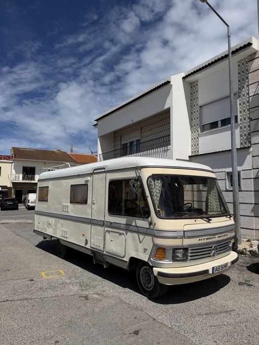 Aurocaravana Mercedes hymer 6 lugares com duas camas de casal veiculo ligeiro