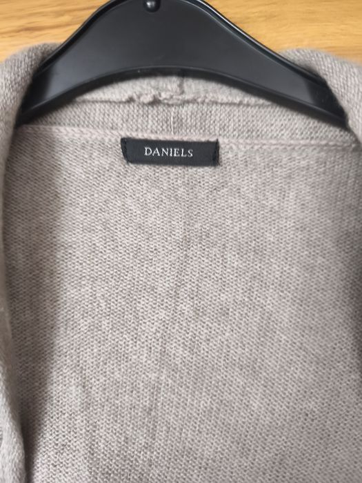 Sweter narzutka kaszmirowa Daniels