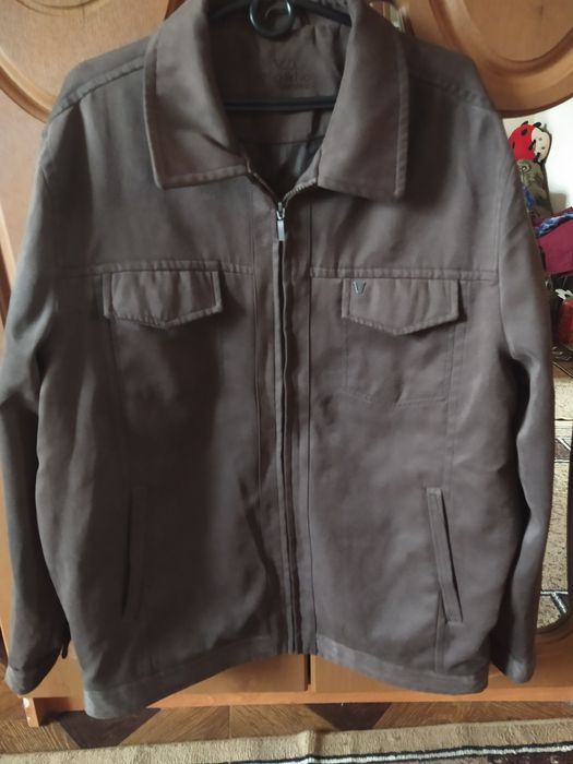 Нова чоловіча куртка