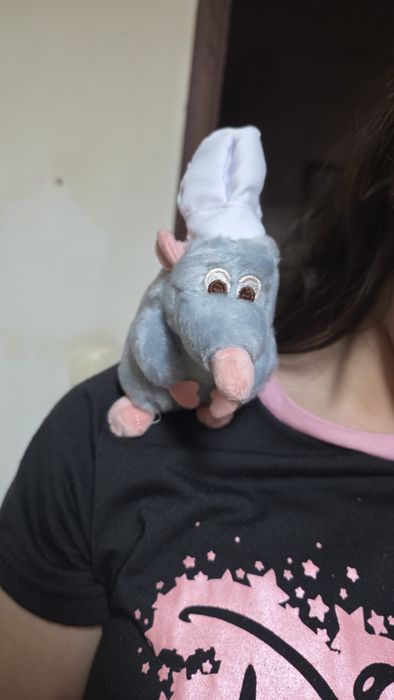 Peluche ratatuille com iman
