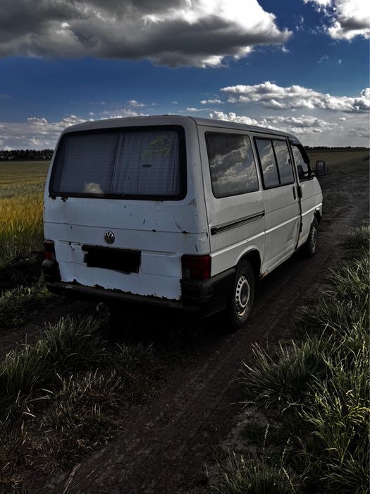 Продам машину  Volkswagen т4