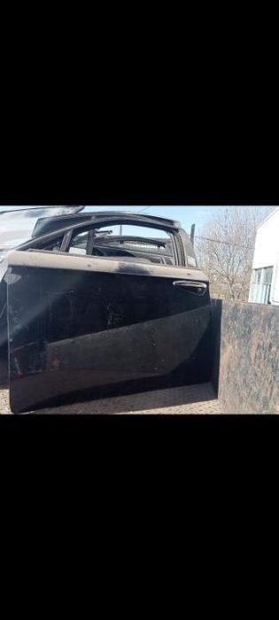 Porta frente esq Alfa Romeo 159