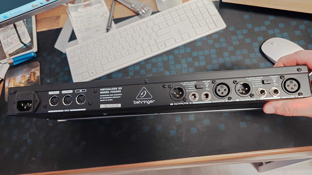 VIRTUALIZER 3D Model FX2000 High-Perfomance Behringer