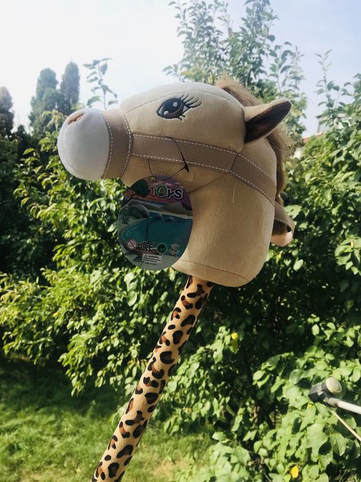 Koń na patyku hapy  horse
