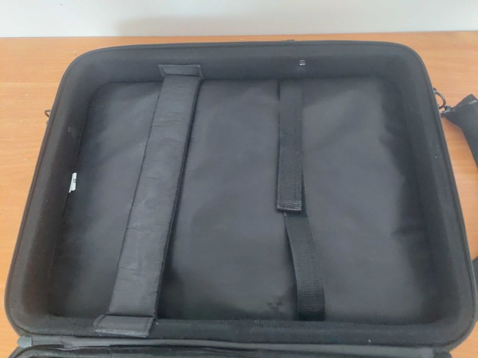 Solidna torba na laptopa VAKOSS | Usztywniana | Pasek na ramię