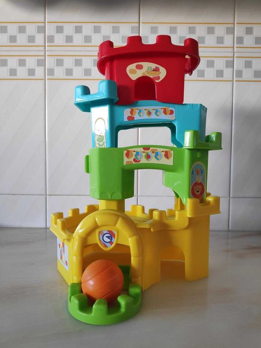 Stackable Tower (Ball Drop Castle) - Clementoni64174426687490124