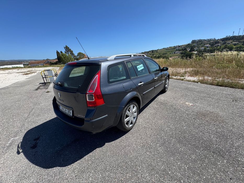 Renault Mégane Break 1.5 dCi — 2006 · 206.711 km · Android Auto · Revisões em dia