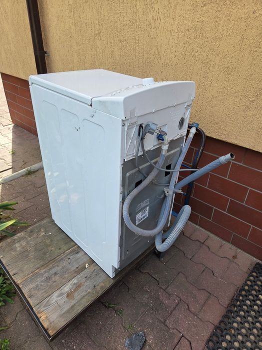 Pralka whirlpool