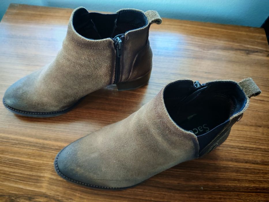 Botins de senhora praticamente novos