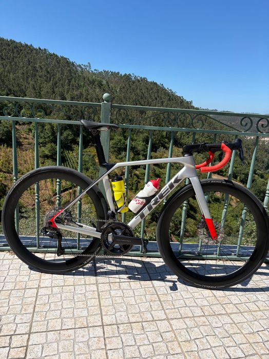 Trek madone sl7.