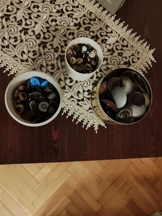 Guziki stare różne