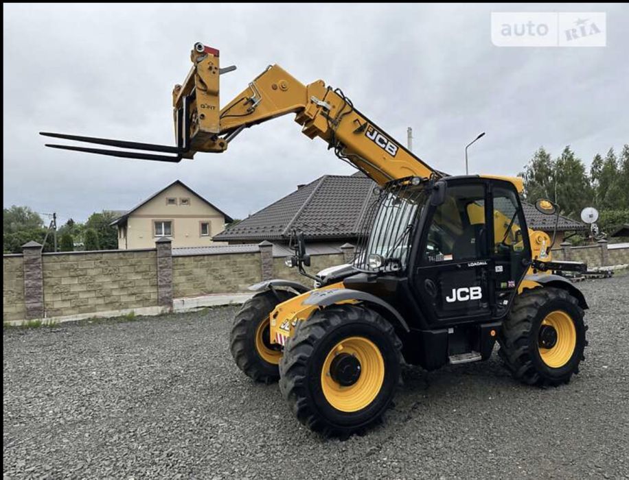 Послуги телескопічного навантажувача JCB