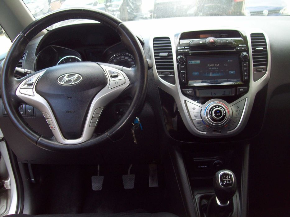 HYUNDAI ix20 1,6/stan idealny/klimatronik