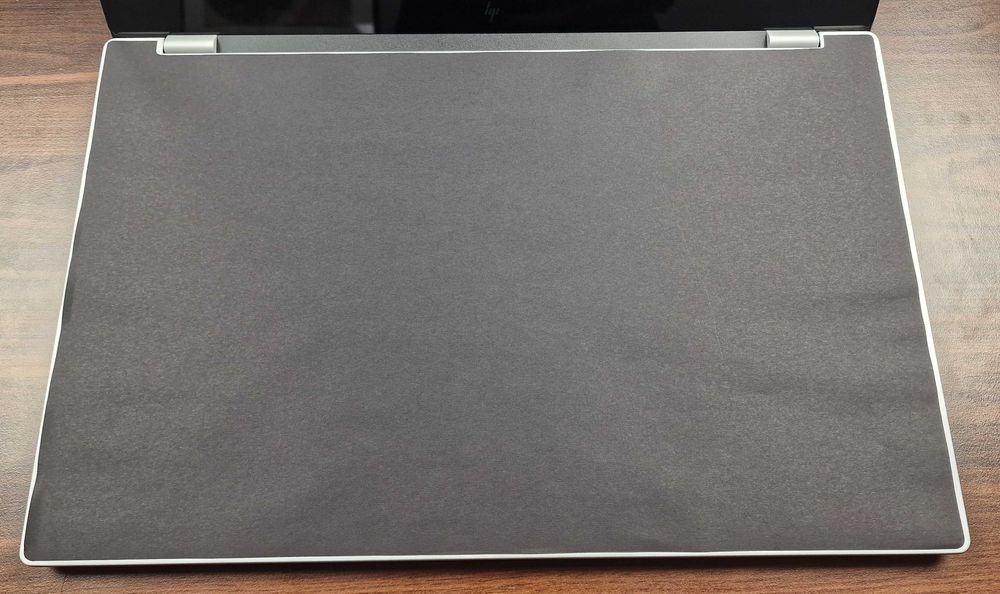 LAPTOP HP OmniBook 7, 17,3 cala z dowozem